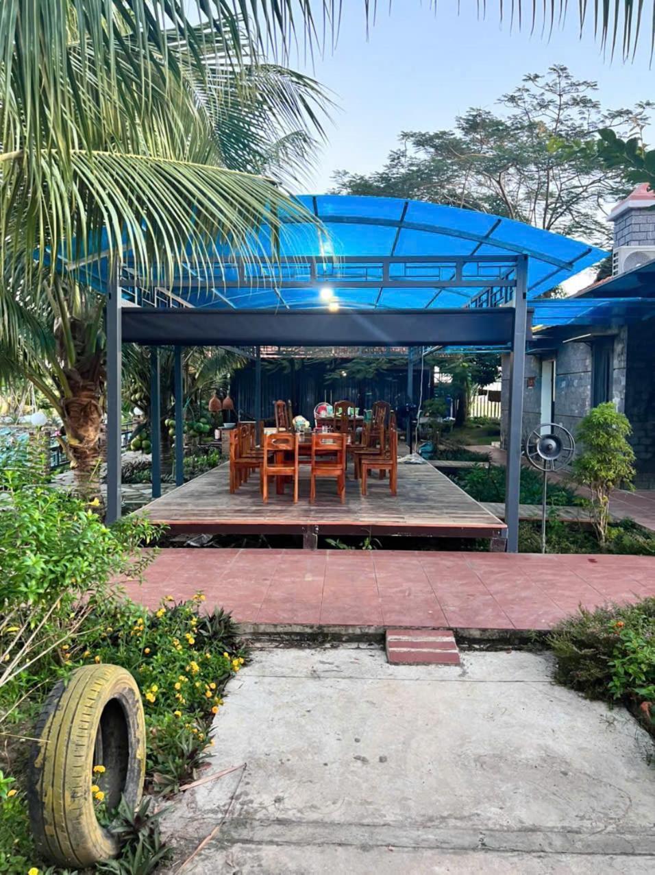 Phu Dien Homestay Cat Tien Exteriör bild